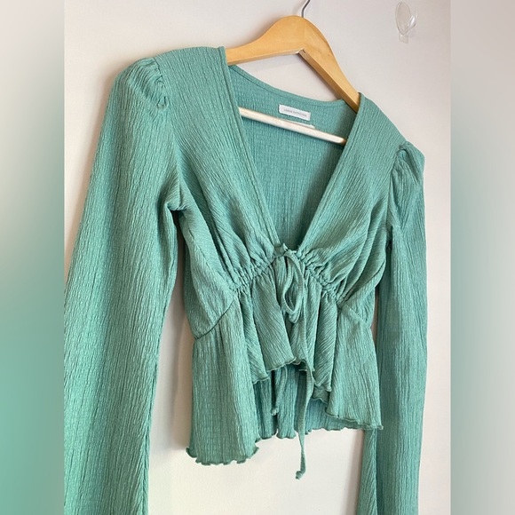 Urban Outfitters Women's Green Blouse Long Sleeve Tie Front Top V-neck - Picture 4 of 7
